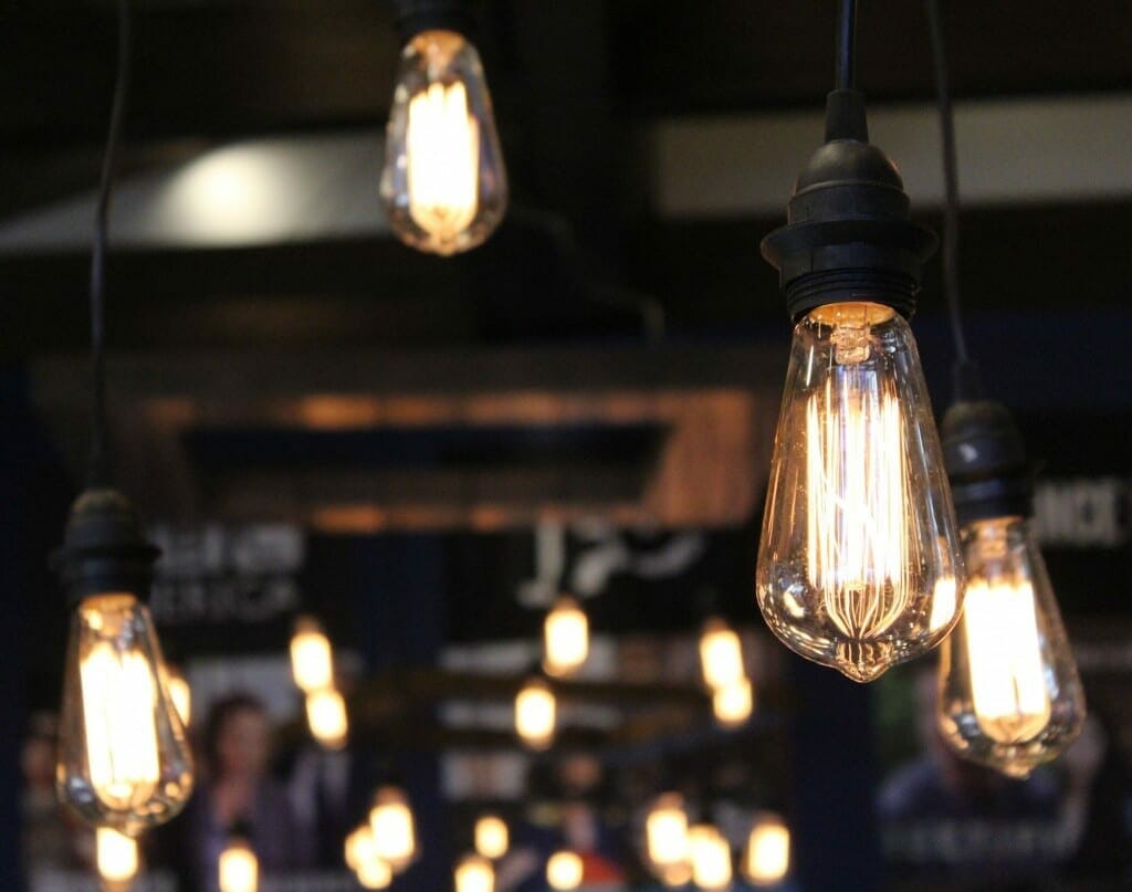 Industriële keuken lamp met edison lampen lightbar