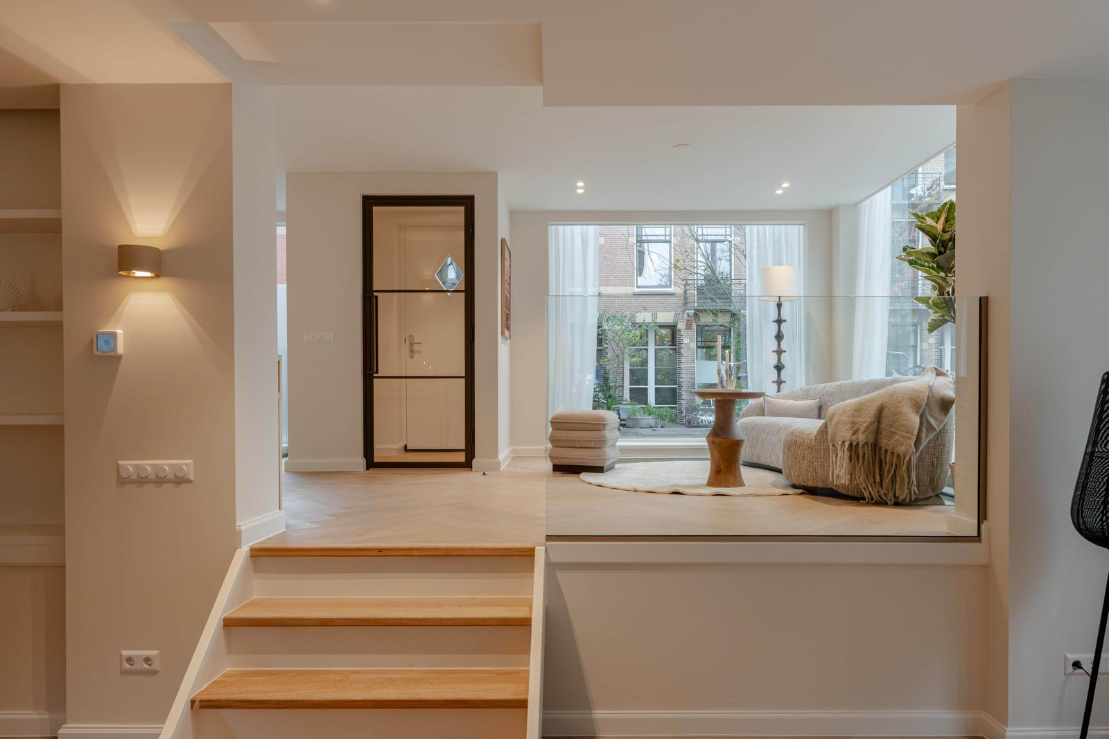 Stalen scharnierdeur Smartline rechtsdraaiend helder glas C33 Metallic Brons - Afbeelding 4