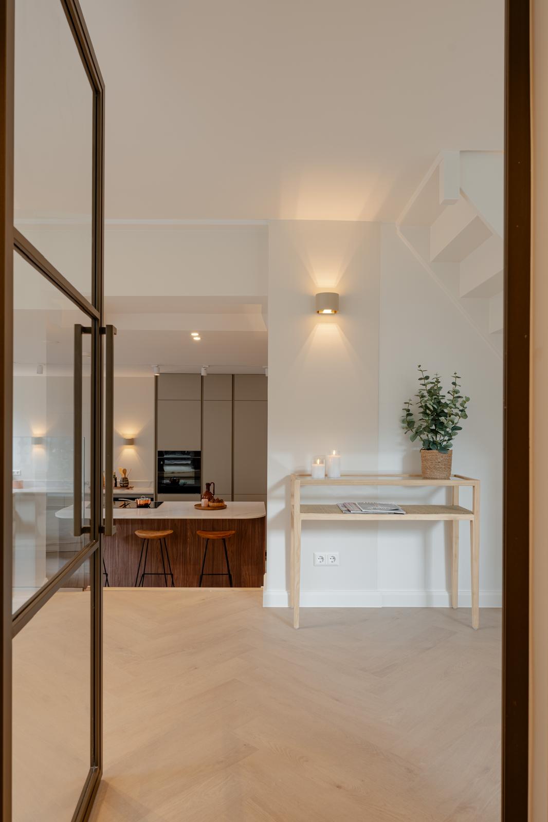 Stalen scharnierdeur Smartline rechtsdraaiend helder glas C33 Metallic Brons - Afbeelding 3